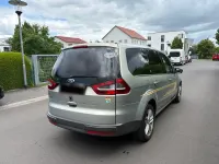 Gebraucht Ford Galaxy Individual 140 PS (102 kW) 2009 Grau Van / Kleinbus