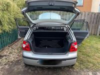 Gebraucht VW Polo 63 PS (46 kW) 2004 Silber Kleinwagen
