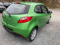 Gebraucht Mazda 2 Inclusive 75 PS (55 kW) 2010 Metisgrün metallic Kleinwagen