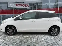 Gebraucht Toyota Yaris Trend 99 PS (72 kW) 2013 Weiss Kleinwagen