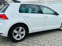 Gebraucht VW Golf VII 125 PS (91 kW) 2017 Weiß Limousine