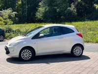 Gebraucht Ford Ka Ambiente 69 PS (50 kW) 2012 Weiß Kleinwagen