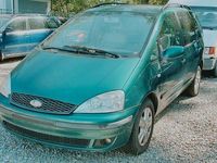 Gebraucht Ford Galaxy 116 PS (85 kW) 2000 Grün Van / Kleinbus