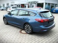 Gebraucht Ford Focus Titanium 125 PS (91 kW) 2022 Blau Kombi
