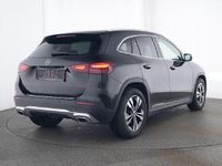Gebraucht Mercedes GLA200 150 PS (110 kW) 2025 Schwarz SUV