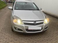 Second-hand Opel Astra 116 CP (85 kW) 2009 Gri Break