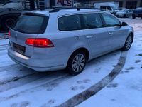 Gebraucht VW Passat 105 PS (77 kW) 2012 Silber Kombi