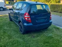 Gebraucht Mercedes A180 109 PS (80 kW) 2009 Blau Kleinwagen