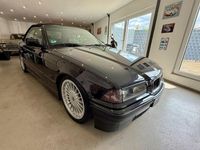 Gebraucht BMW 318 Cabriolet Performance 116 PS (85 kW) 1994 Schwarz Cabrio