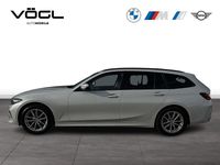 Gebraucht BMW 320 190 PS (139 kW) 2023 Mineralweiß Kombi