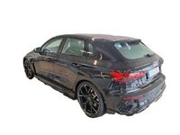 Gebraucht Audi RS3 Sportback Ambiente 400 PS (294 kW) 2023 Mythosschwarz metallic Kleinwagen