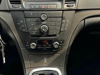 Gebraucht Opel Insignia Selection 131 PS (96 kW) 2011 Grau Kombi