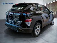 Neu Hyundai Kona Select 139 PS (102 kW) 2025 Schwarz SUV