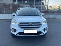 Gebraucht Ford Kuga 150 PS (110 kW) 2018 Weiß SUV