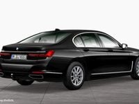 Second-hand BMW 730 265 CP (194 kW) 2019 Negru Berlinǎ