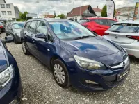 Gebraucht Opel Astra Selection 116 PS (85 kW) 2015 Kombi