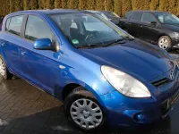 Gebraucht Hyundai i20 Edition+ 77 PS (56 kW) 2010 Blau Kleinwagen
