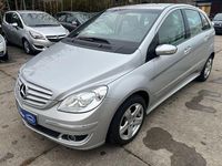 Gebraucht Mercedes B180 109 PS (80 kW) 2006 Silber Van / Kleinbus