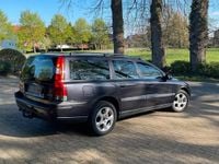 Second-hand Volvo V70 140 CP (102 kW) 2003 Albastru Break