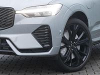 Neu Volvo XC60 Plus 310 PS (228 kW) 2026 Grau SUV