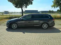 Gebraucht VW Passat 150 PS (110 kW) 2018 Grau Kombi