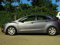 Gebraucht Hyundai i30 Trend 90 PS (66 kW) 2013 Grau Limousine
