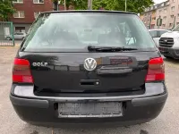 Second-hand VW Golf IV Edition 75 CP (55 kW) 2001 Negru Berlinǎ