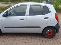 Gebraucht Hyundai i10 Style 69 PS (50 kW) 2012 Silber Kleinwagen