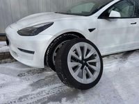 Gebraucht Tesla Model 3 324 kW (441 PS) 2021 Pearl white multicoat Limousine