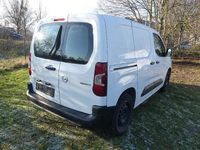 Gebraucht Opel Combo 102 PS (75 kW) 2019 Jade weiss/arktis weiss Van / Kleinbus