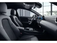 Gebraucht Mercedes CLA200 Progressive 150 PS (110 kW) 2022 Grau Coupé