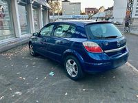 Gebraucht Opel Astra 105 PS (77 kW) 2005 Blau Kleinwagen