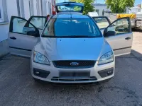 Gebraucht Ford Focus 101 PS (74 kW) 2005 Grau Kombi