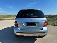 Gebraucht Mercedes ML320 224 PS (164 kW) 2008 Silber SUV