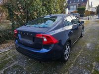 Gebraucht Volvo S60 Momentum 150 PS (110 kW) 2011 Blau Limousine