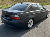 Second-hand BMW 325 218 CP (160 kW) 2005 Negru Berlinǎ