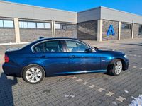 Gebraucht BMW 325 218 PS (160 kW) 2011 Blau Limousine