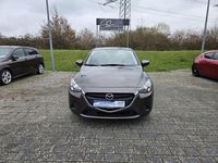 Gebraucht Mazda 2 Center-Line 90 PS (66 kW) 2015 Silber Limousine