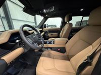 Neu Land Rover Defender HSE Dynamic 426 PS (313 kW) 2026 Grün SUV