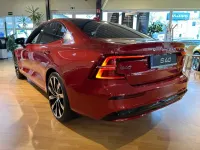 Gebraucht Volvo S60 Ultimate 455 PS (334 kW) 2024 Rot Limousine