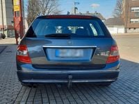Gebraucht Mercedes C180 156 PS (114 kW) 2010 Grau Kombi