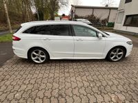 Gebraucht Ford Mondeo 150 PS (110 kW) 2015 Weiß Kombi