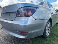 Gebraucht BMW 525 177 PS (130 kW) 2004 Silber Limousine