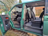 Gebraucht VW Multivan Highline 199 PS (146 kW) 2020 Grün Van