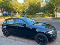 Gebraucht BMW 116 122 PS (89 kW) 2010 Schwarz Kleinwagen