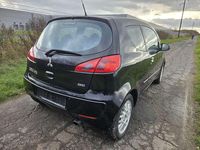 Gebraucht Mitsubishi Colt Invite 95 PS (69 kW) 2006 Cosmosschwarz Kleinwagen