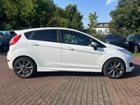 Gebraucht Ford Fiesta ST-Line 125 PS (91 kW) 2017 Weiß Kleinwagen