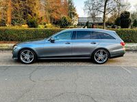 Gebraucht Mercedes E220 194 PS (142 kW) 2018 Grau Kombi