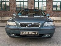 Używany Volvo V70 140 KM (102 kW) 2001 Zielony Kombi