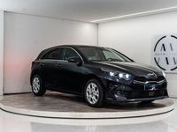 Second-hand Kia Ceed 120 CP (88 kW) 2022 Negru Hatchback